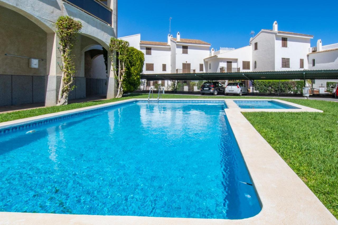 Rentalmar Nabila Miami Playa